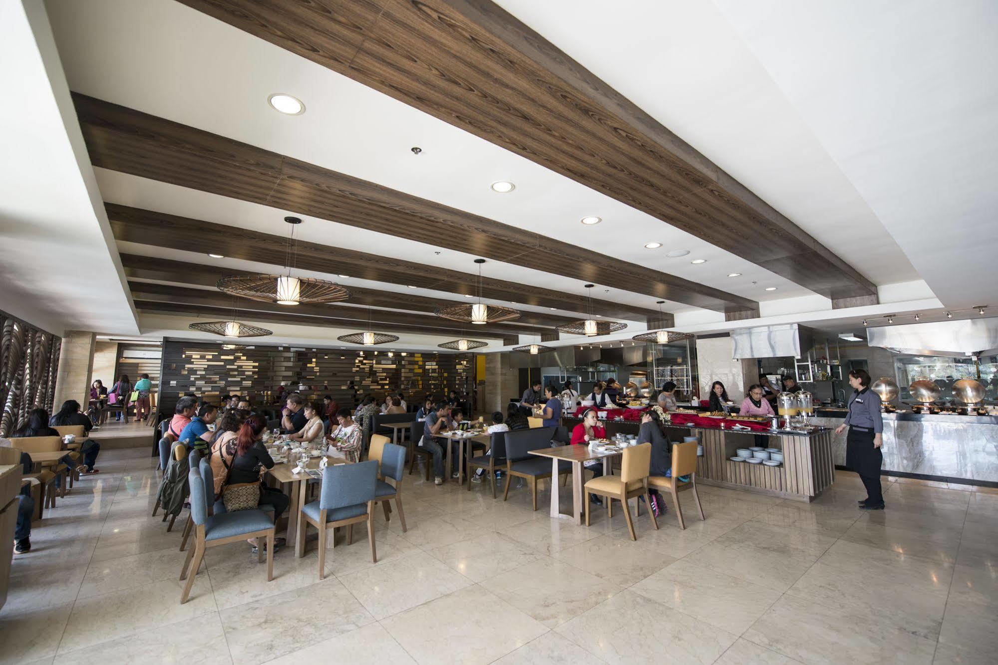 Newtown Plaza Hotel Baguio City Eksteriør bilde