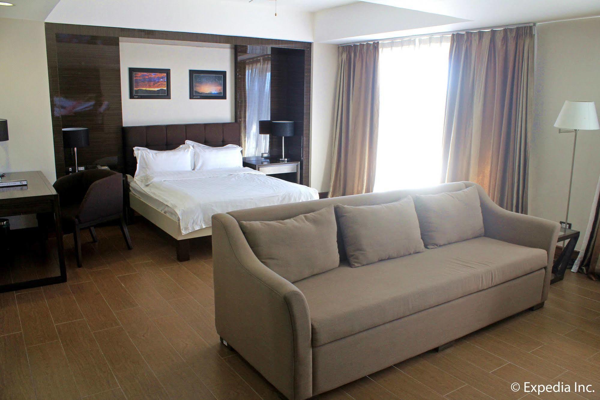Newtown Plaza Hotel Baguio City Eksteriør bilde